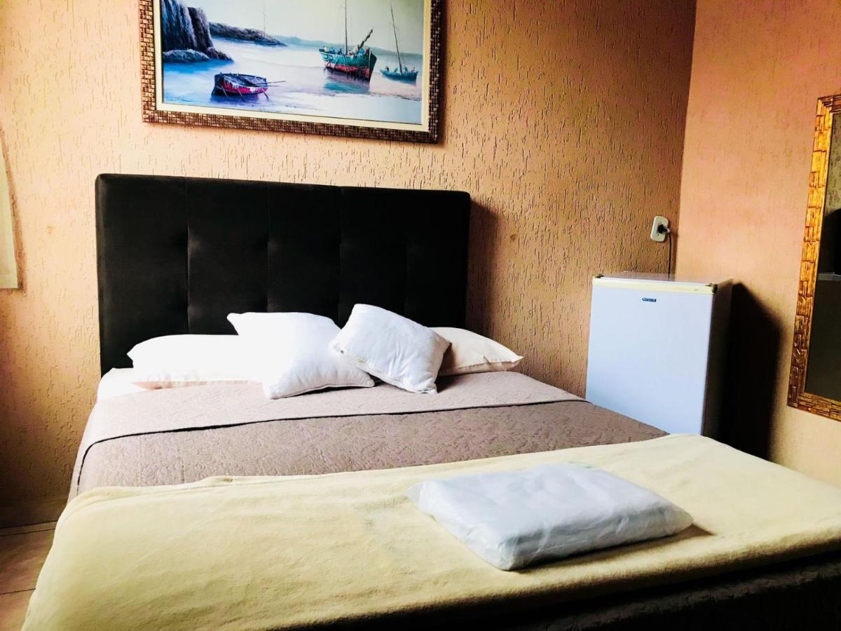 Do Pancho Inn Marica